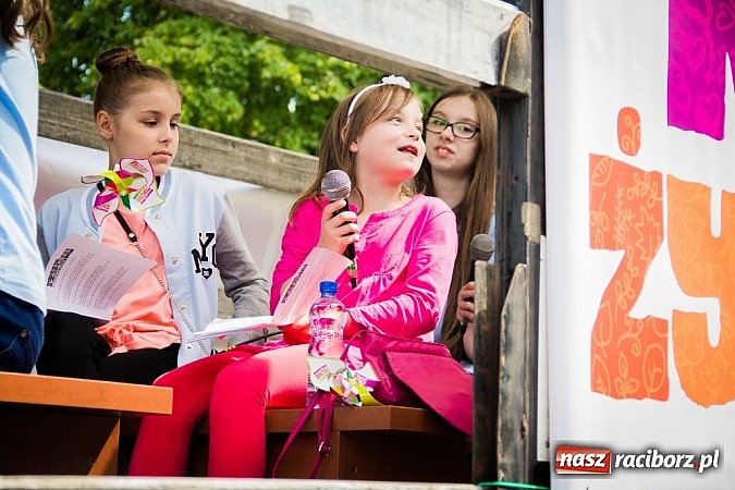 Zdjęcie w galerii na portalu naszraciborz.pl: Marsz dla Życia i Rodziny na ulicach Raciborza wiadomości z regionu