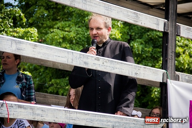 Zdjęcie w galerii na portalu naszraciborz.pl: Marsz dla Życia i Rodziny na ulicach Raciborza wiadomości z regionu