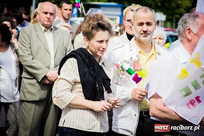 Zdjęcie w galerii na portalu naszraciborz.pl: Marsz dla Życia i Rodziny na ulicach Raciborza wiadomości z regionu
