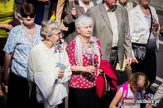 Zdjęcie w galerii na portalu naszraciborz.pl: Marsz dla Życia i Rodziny na ulicach Raciborza wiadomości z regionu