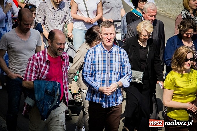 Zdjęcie w galerii na portalu naszraciborz.pl: Marsz dla Życia i Rodziny na ulicach Raciborza wiadomości z regionu