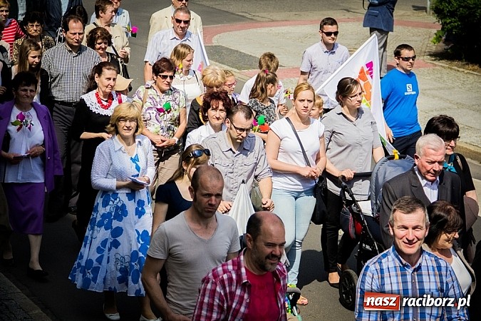 Zdjęcie w galerii na portalu naszraciborz.pl: Marsz dla Życia i Rodziny na ulicach Raciborza wiadomości z regionu