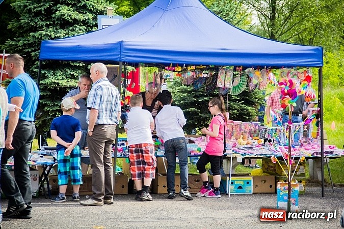Zdjęcie w galerii na portalu naszraciborz.pl: Festyn szkolny w Krzanowicach wiadomości z regionu