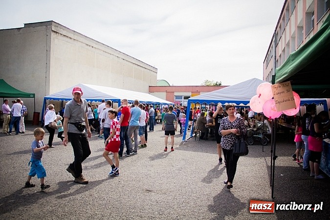 Zdjęcie w galerii na portalu naszraciborz.pl: Festyn szkolny w Krzanowicach wiadomości z regionu