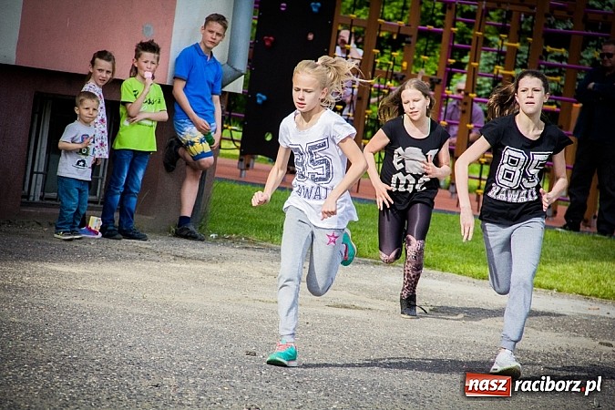 Zdjęcie w galerii na portalu naszraciborz.pl: Festyn szkolny w Krzanowicach wiadomości z regionu