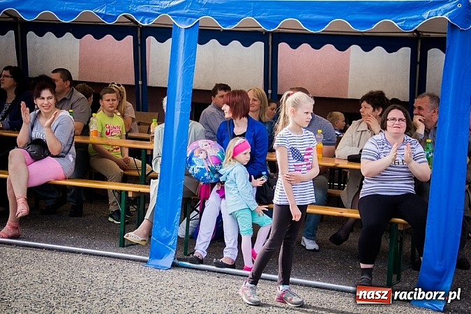Zdjęcie w galerii na portalu naszraciborz.pl: Festyn szkolny w Krzanowicach wiadomości z regionu