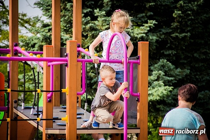 Zdjęcie w galerii na portalu naszraciborz.pl: Festyn szkolny w Krzanowicach wiadomości z regionu