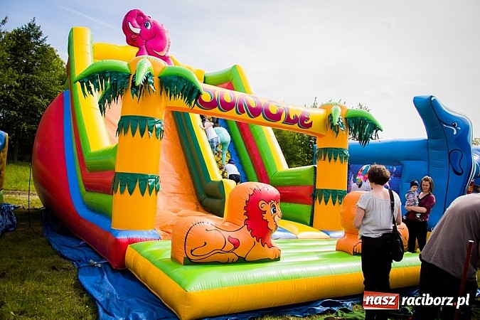 Zdjęcie w galerii na portalu naszraciborz.pl: Festyn szkolny w Krzanowicach wiadomości z regionu