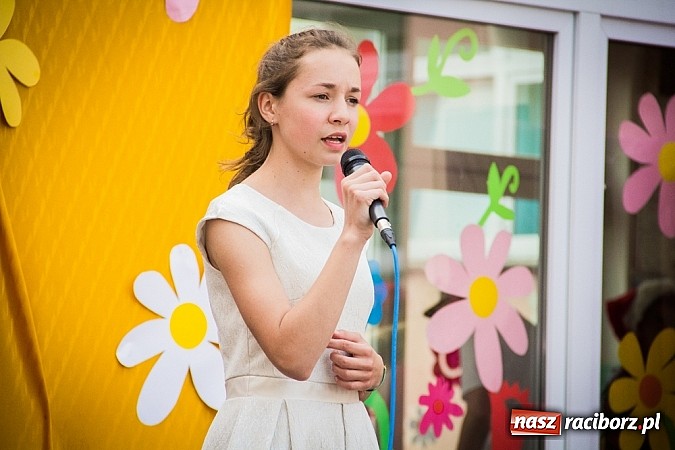 Zdjęcie w galerii na portalu naszraciborz.pl: Festyn szkolny w Krzanowicach wiadomości z regionu