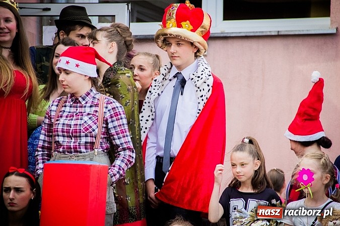 Zdjęcie w galerii na portalu naszraciborz.pl: Festyn szkolny w Krzanowicach wiadomości z regionu