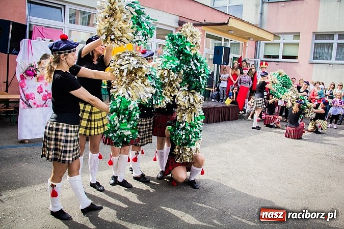 Zdjęcie w galerii na portalu naszraciborz.pl: Festyn szkolny w Krzanowicach wiadomości z regionu