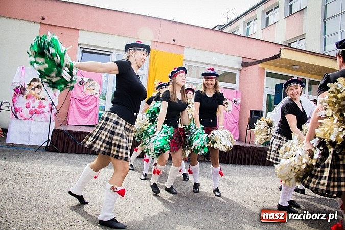 Zdjęcie w galerii na portalu naszraciborz.pl: Festyn szkolny w Krzanowicach wiadomości z regionu