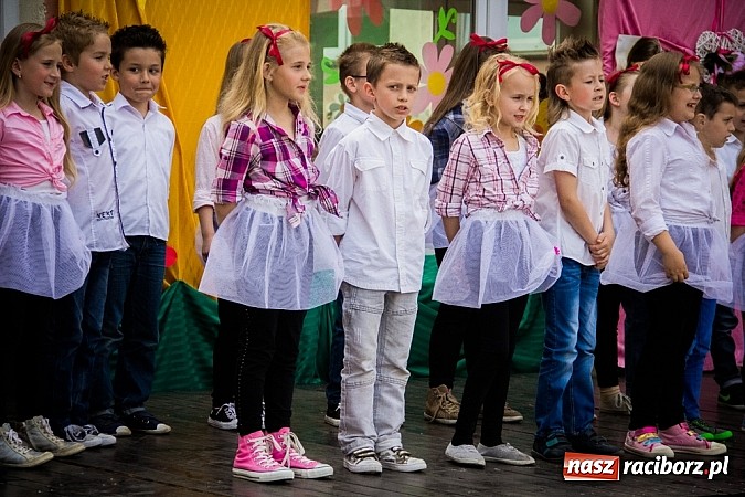 Zdjęcie w galerii na portalu naszraciborz.pl: Festyn szkolny w Krzanowicach wiadomości z regionu