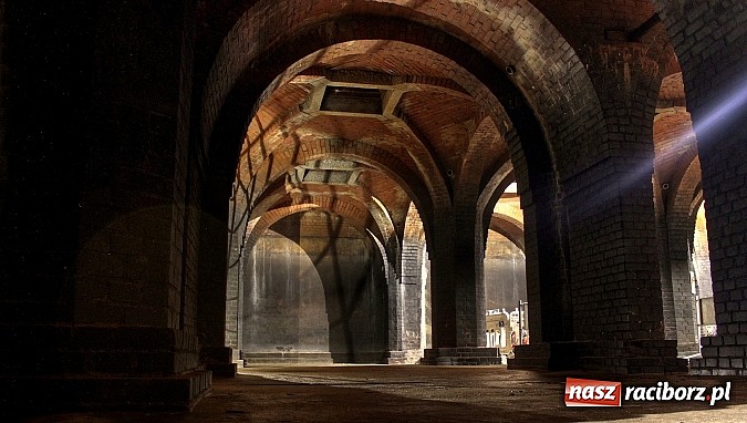 Zdjęcie w galerii na portalu naszraciborz.pl: Tajemnice raciborskich wodociągów w TVP wiadomości z regionu