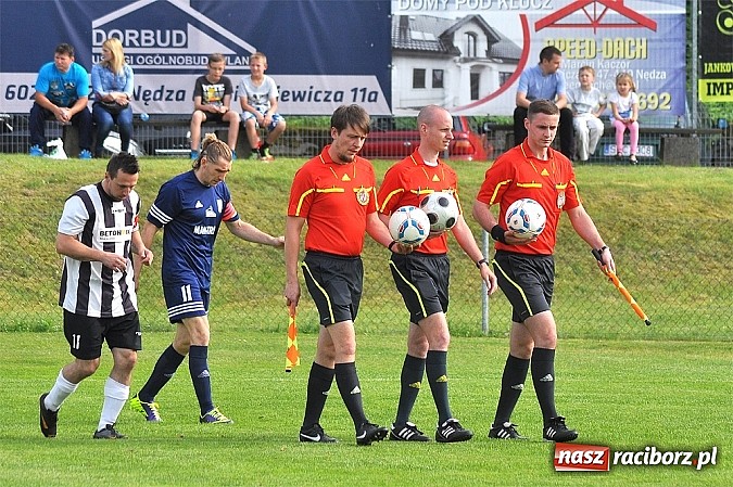 Zdjęcie w galerii na portalu naszraciborz.pl: Gole w końcówce dały zwycięstwo Nędzy wiadomości z regionu