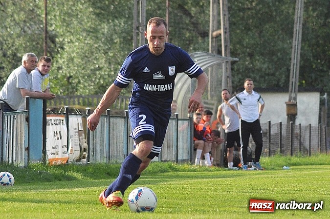 Zdjęcie w galerii na portalu naszraciborz.pl: Gole w końcówce dały zwycięstwo Nędzy wiadomości z regionu