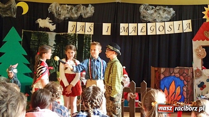 Zdjęcie w galerii na portalu naszraciborz.pl: Jaś i Małgosia, czyli teatr w SP3 wiadomości z regionu