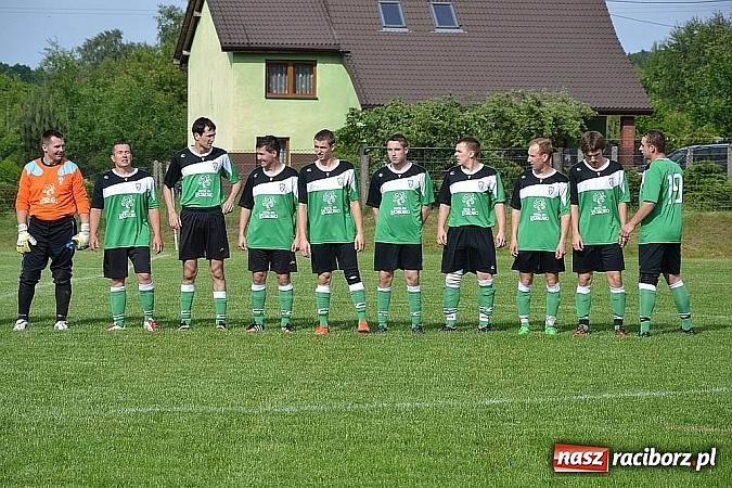 Zdjęcie w galerii na portalu naszraciborz.pl: Grad bramek, wielkie emocje, korona i awans dla Jankowic!  wiadomości z regionu