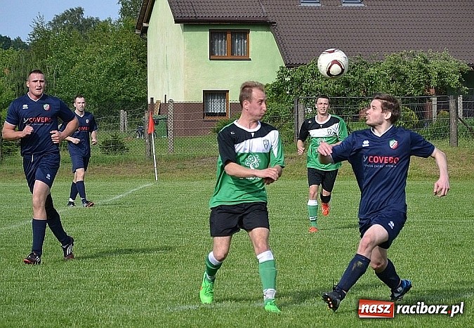 Zdjęcie w galerii na portalu naszraciborz.pl: Grad bramek, wielkie emocje, korona i awans dla Jankowic!  wiadomości z regionu
