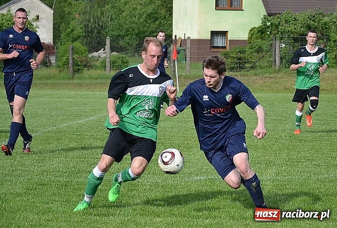 Zdjęcie w galerii na portalu naszraciborz.pl: Grad bramek, wielkie emocje, korona i awans dla Jankowic!  wiadomości z regionu