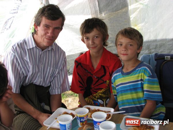 Zdjęcie w galerii na portalu naszraciborz.pl: Dzieci świętowały z motocyklistami wiadomości z regionu