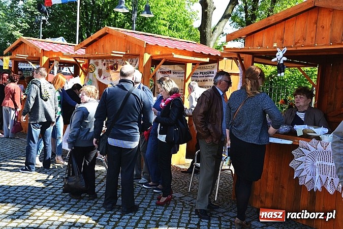 Zdjęcie w galerii na portalu naszraciborz.pl: Domki handlowo-wystawiennicze do wynajęcia już wkrótce na Zamku Piastowskim w Raciborzu  wiadomości z regionu