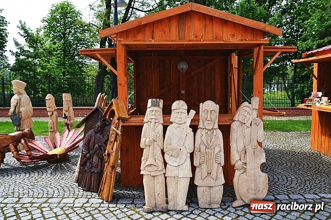 Zdjęcie w galerii na portalu naszraciborz.pl: Domki handlowo-wystawiennicze do wynajęcia już wkrótce na Zamku Piastowskim w Raciborzu  wiadomości z regionu