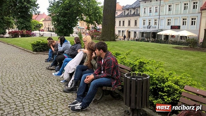 Zdjęcie w galerii na portalu naszraciborz.pl: Wycieczka edukacyjna uczniów G 5 do Oświęcimia wiadomości z regionu