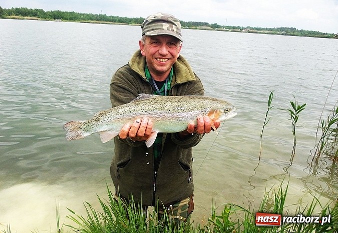 Zdjęcie w galerii na portalu naszraciborz.pl: Drużyny karpiowe z całego regionu na zawodach w Nędzy wiadomości z regionu