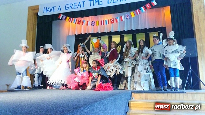 Zdjęcie w galerii na portalu naszraciborz.pl: Gimnazjum im. Jana Pawła II w Kornowacu z wizytą Comeniusa na Łotwie wiadomości z regionu