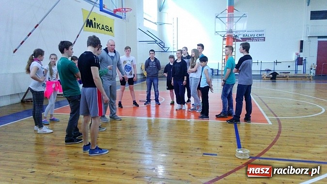 Zdjęcie w galerii na portalu naszraciborz.pl: Gimnazjum im. Jana Pawła II w Kornowacu z wizytą Comeniusa na Łotwie wiadomości z regionu