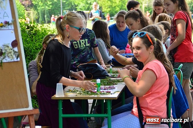 Zdjęcie w galerii na portalu naszraciborz.pl: Dzień Dziecka w szkole na Ostrogu wiadomości z regionu