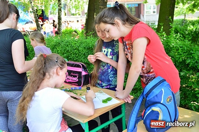 Zdjęcie w galerii na portalu naszraciborz.pl: Dzień Dziecka w szkole na Ostrogu wiadomości z regionu