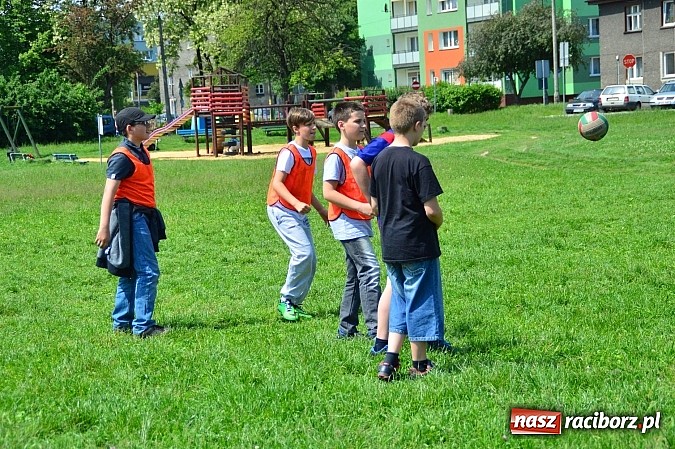 Zdjęcie w galerii na portalu naszraciborz.pl: Dzień Dziecka w szkole na Ostrogu wiadomości z regionu