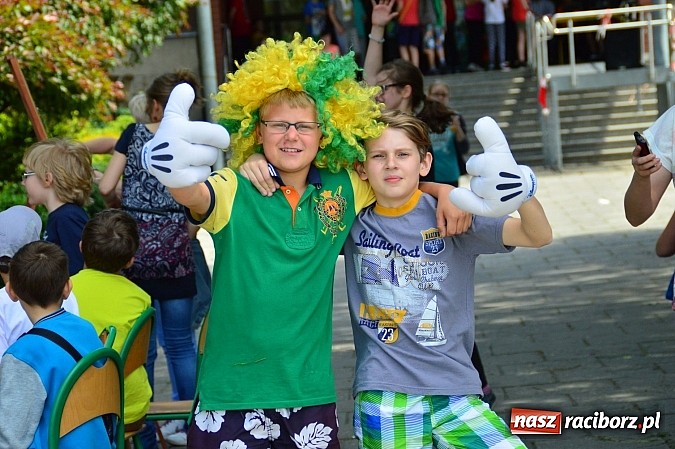 Zdjęcie w galerii na portalu naszraciborz.pl: Dzień Dziecka w szkole na Ostrogu wiadomości z regionu
