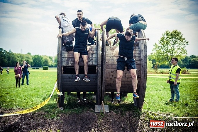 Zdjęcie w galerii na portalu naszraciborz.pl: Efekt Runmageddonu, czyli współpraca w ogniu, lodzie i błocie  wiadomości z regionu