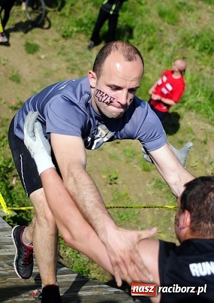 Zdjęcie w galerii na portalu naszraciborz.pl: Efekt Runmageddonu, czyli współpraca w ogniu, lodzie i błocie  wiadomości z regionu