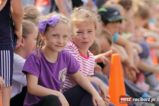 Zdjęcie w galerii na portalu naszraciborz.pl: Wielkie bieganie na Dzień Dziecka w Rudniku wiadomości z regionu