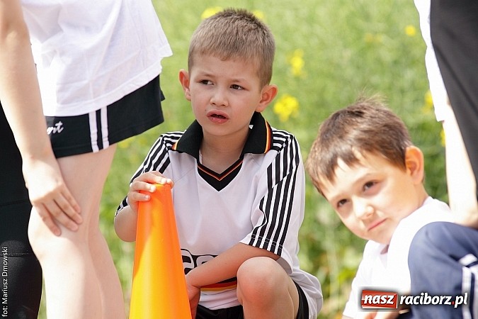 Zdjęcie w galerii na portalu naszraciborz.pl: Wielkie bieganie na Dzień Dziecka w Rudniku wiadomości z regionu