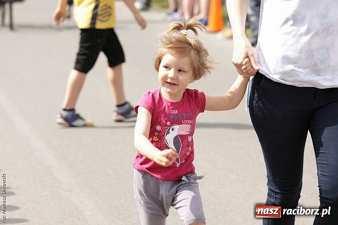 Zdjęcie w galerii na portalu naszraciborz.pl: Wielkie bieganie na Dzień Dziecka w Rudniku wiadomości z regionu