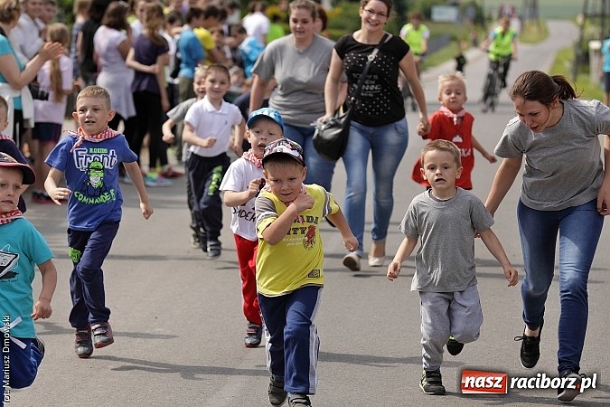 Zdjęcie w galerii na portalu naszraciborz.pl: Wielkie bieganie na Dzień Dziecka w Rudniku wiadomości z regionu