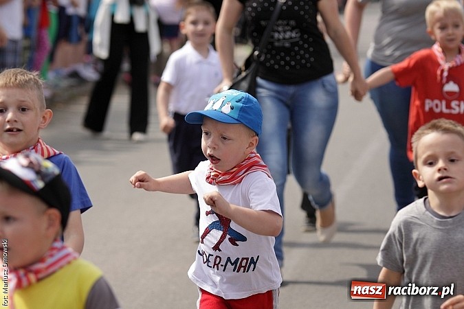 Zdjęcie w galerii na portalu naszraciborz.pl: Wielkie bieganie na Dzień Dziecka w Rudniku wiadomości z regionu