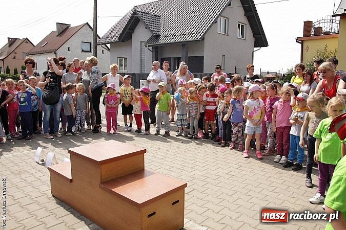 Zdjęcie w galerii na portalu naszraciborz.pl: Wielkie bieganie na Dzień Dziecka w Rudniku wiadomości z regionu