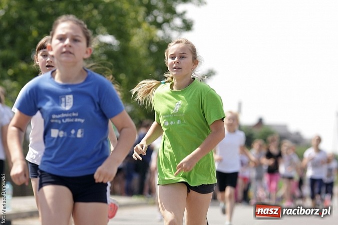 Zdjęcie w galerii na portalu naszraciborz.pl: Wielkie bieganie na Dzień Dziecka w Rudniku wiadomości z regionu