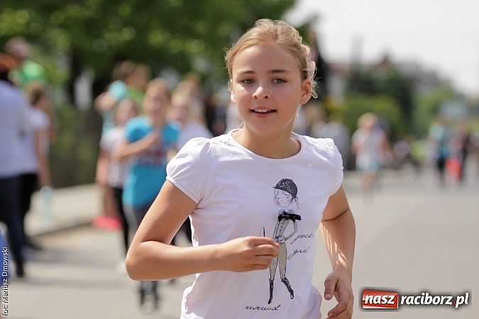 Zdjęcie w galerii na portalu naszraciborz.pl: Wielkie bieganie na Dzień Dziecka w Rudniku wiadomości z regionu
