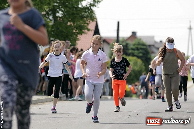 Zdjęcie w galerii na portalu naszraciborz.pl: Wielkie bieganie na Dzień Dziecka w Rudniku wiadomości z regionu