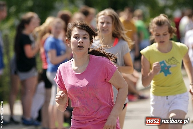 Zdjęcie w galerii na portalu naszraciborz.pl: Wielkie bieganie na Dzień Dziecka w Rudniku wiadomości z regionu