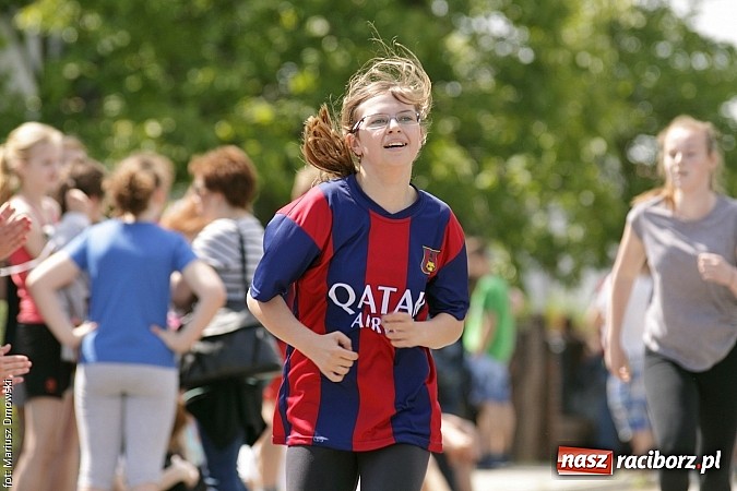 Zdjęcie w galerii na portalu naszraciborz.pl: Wielkie bieganie na Dzień Dziecka w Rudniku wiadomości z regionu