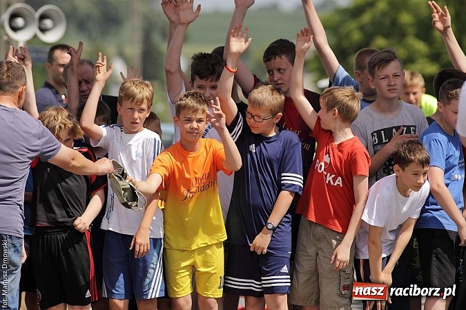 Zdjęcie w galerii na portalu naszraciborz.pl: Wielkie bieganie na Dzień Dziecka w Rudniku wiadomości z regionu