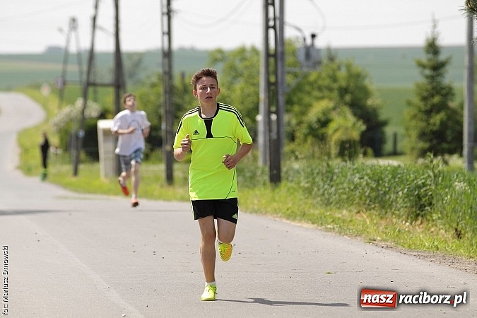 Zdjęcie w galerii na portalu naszraciborz.pl: Wielkie bieganie na Dzień Dziecka w Rudniku wiadomości z regionu
